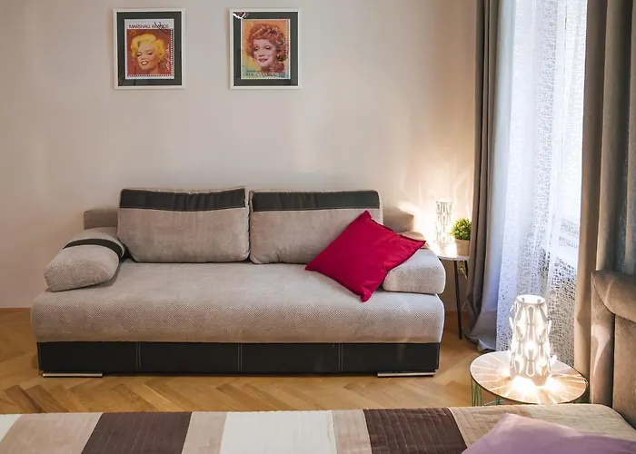 Modern Zlatnicka 8 * Prága